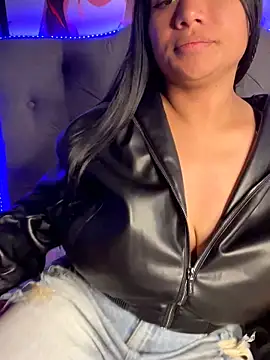 Im Little online show from 10-24-25, 03:05