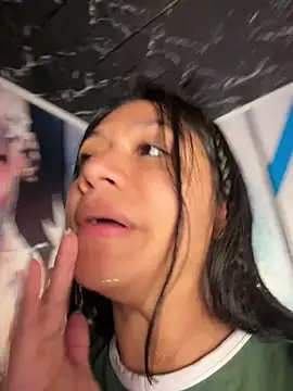 Im Little online show from 05-10-26, 02:59
