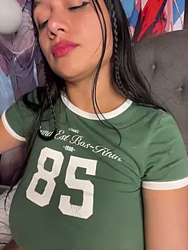 Im Little online show from 03-02-26, 05:08