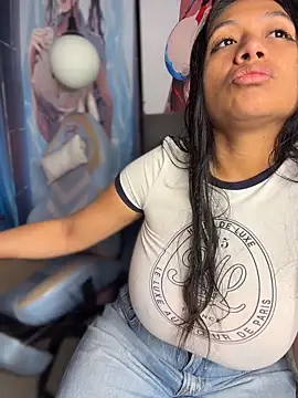 Im Little online show from 05-26-26, 02:42