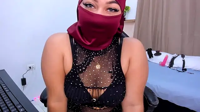 Snapshot of Kendra_Kait chatting on 03-14-25, 03:03 Kendra Kait online show from 03-14-25, 03:03