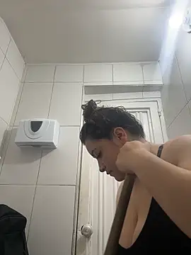 Tatiana O online show from 12-04-25, 04:06