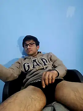 Snapshot of charlesss19 chatting on 03-02-25, 06:03 charlesss19 online show from 03-02-25, 06:03