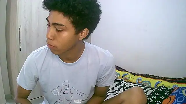 sexy diamante  online show from 10-26-25, 05:57