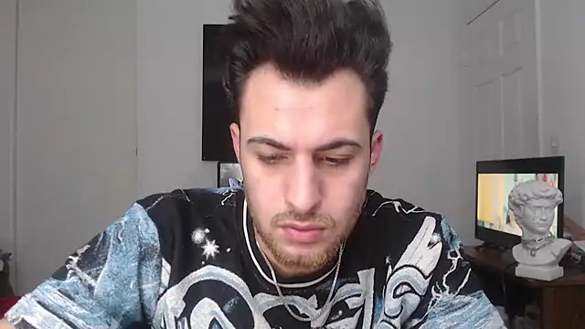 Snapshot of Mhmoodyi chatting on 12-21-25, 06:42 Mhmoodyi online show from 12-21-25, 06:42