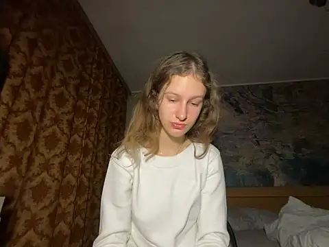 Snapshot of Eva_Angel3 chatting on 10-23-25, 04:16 Eva Angel3 online show from 10-23-25, 04:16