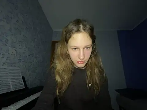 Snapshot of Eva_Angel3 chatting on 02-13-26, 05:35 Eva Angel3 online show from 02-13-26, 05:35