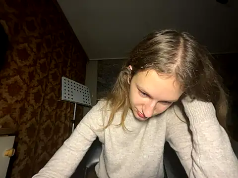 Snapshot of Eva_Angel3 chatting on 10-14-25, 05:02 Eva Angel3 online show from 10-14-25, 05:02