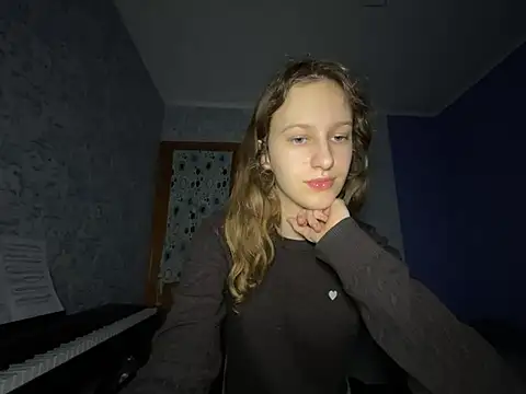 Snapshot of Eva_Angel3 chatting on 02-24-26, 06:20 Eva Angel3 online show from 02-24-26, 06:20