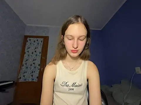 Snapshot of Eva_Angel3 chatting on 02-19-25, 06:43 Eva Angel3 online show from 02-19-25, 06:43