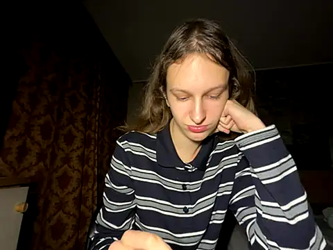 Snapshot of Eva_Angel3 chatting on 10-12-25, 04:41 Eva Angel3 online show from 10-12-25, 04:41