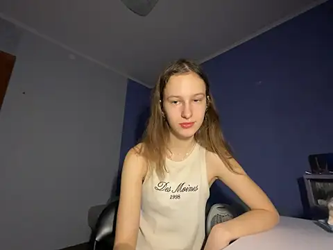 Snapshot of Eva_Angel3 chatting on 02-17-25, 06:28 Eva Angel3 online show from 02-17-25, 06:28