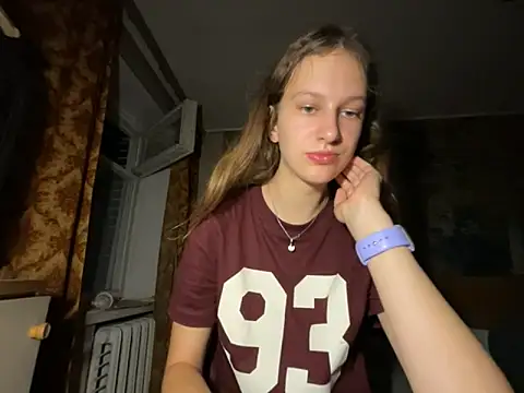 Snapshot of Eva_Angel3 chatting on 09-22-25, 04:46 Eva Angel3 online show from 09-22-25, 04:46