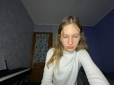 Snapshot of Eva_Angel3 chatting on 02-06-26, 05:09 Eva Angel3 online show from 02-06-26, 05:09