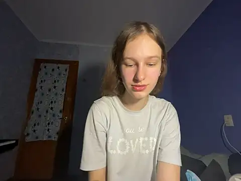 Snapshot of Eva_Angel3 chatting on 03-18-25, 05:33 Eva Angel3 online show from 03-18-25, 05:33