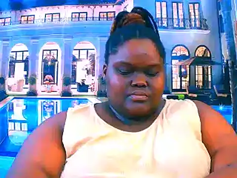 EbonyHotBuns online show from 04-16-26, 09:39