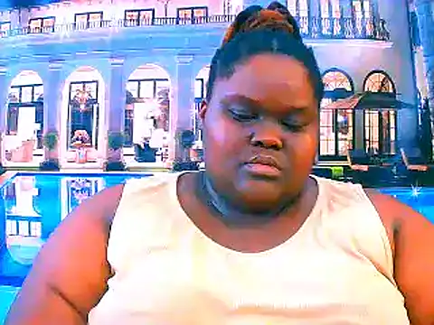 EbonyHotBuns online show from 04-18-26, 09:55