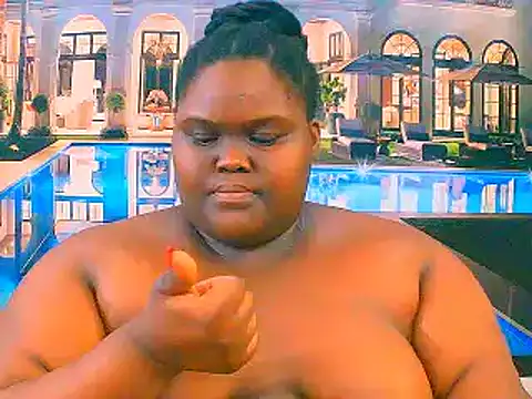 EbonyHotBuns online show from 12-15-25, 08:58