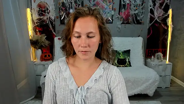 MichelleOrtis online show from 10-26-25, 12:38