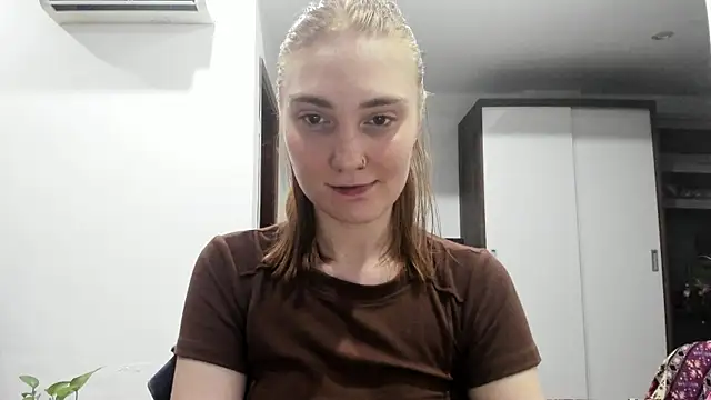 ReddHotPipper online show from 06-30-26, 04:51