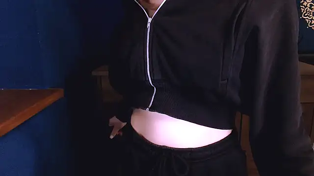 MissOliviaa  online show from 11-06-25, 02:21