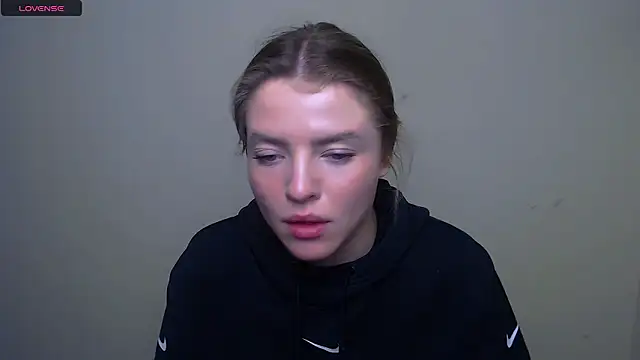 Snapshot of MissOliviaa_ chatting on 02-26-25, 02:49 MissOliviaa  online show from 02-26-25, 02:49