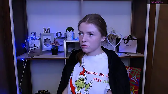 Snapshot of MissOliviaa_ chatting on 01-09-25, 08:03 MissOliviaa  online show from 01-09-25, 08:03