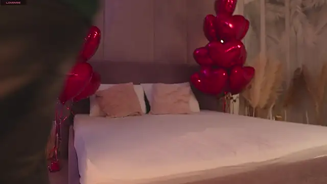 Snapshot of Smiley_Mia chatting on 02-14-26, 05:07 Smiley Mia online show from 02-14-26, 05:07