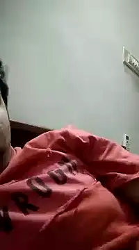 Snapshot of Happyman300 chatting on 02-06-25, 08:23 Happyman300 online show from 02-06-25, 08:23