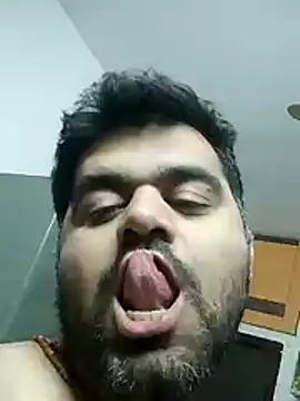 Snapshot of Happyman300 chatting on 11-09-25, 08:35 Happyman300 online show from 11-09-25, 08:35