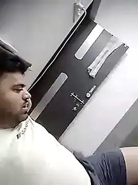 Snapshot of Happyman300 chatting on 09-28-25, 08:49 Happyman300 online show from 09-28-25, 08:49