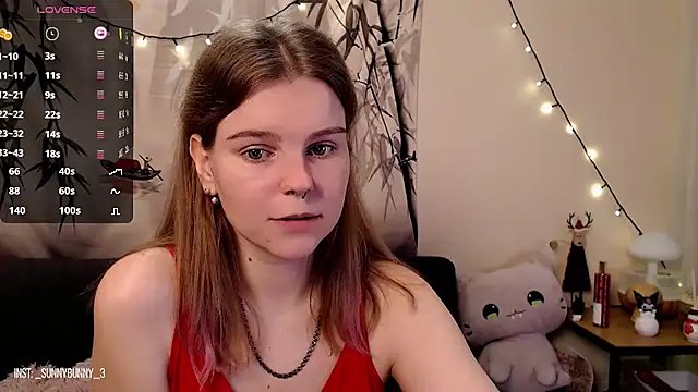 Snapshot of Moona_xx chatting on 01-22-25, 09:21 Moona xx online show from 01-22-25, 09:21