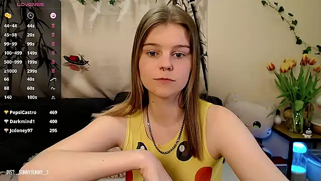 Snapshot of Moona_xx chatting on 03-20-25, 09:02 Moona xx online show from 03-20-25, 09:02