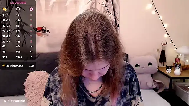 Snapshot of Moona_xx chatting on 01-27-25, 09:44 Moona xx online show from 01-27-25, 09:44