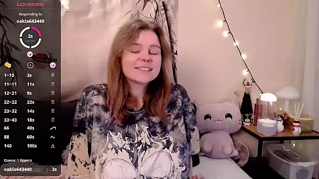 Snapshot of Moona_xx chatting on 01-19-25, 09:34 Moona xx online show from 01-19-25, 09:34