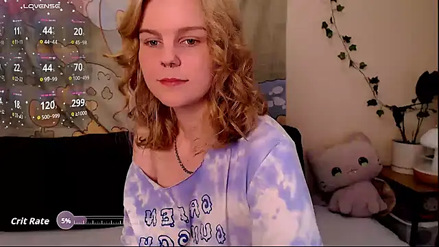 Moona xx online show from 06-21-26, 10:04