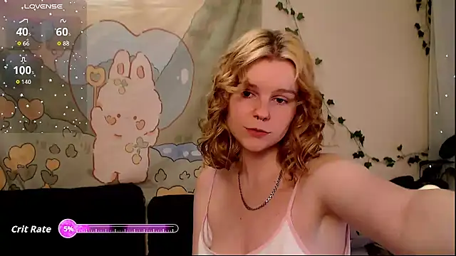 Moona xx online show from 04-28-26, 11:09