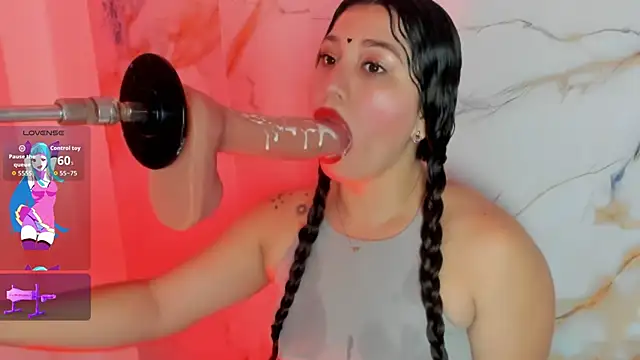 hade cute online show from 04-17-26, 04:21