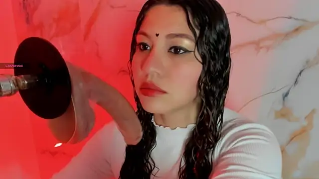 hade cute online show from 04-14-26, 03:50