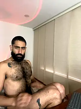 Snapshot of Drogamma chatting on 10-17-25, 11:23 Drogamma online show from 10-17-25, 11:23