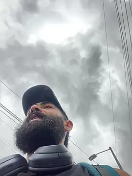 Snapshot of Drogamma chatting on 03-19-25, 05:17 Drogamma online show from 03-19-25, 05:17