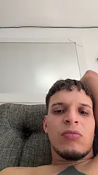 ArturoDelgado1 online show from 04-15-26, 05:50