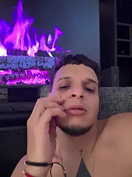 ArturoDelgado1 online show from 03-18-26, 02:41