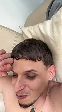 ArturoDelgado1 online show from 04-16-26, 05:25