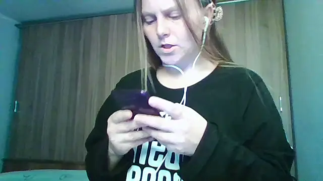 Evasapples online show from 04-01-26, 08:50