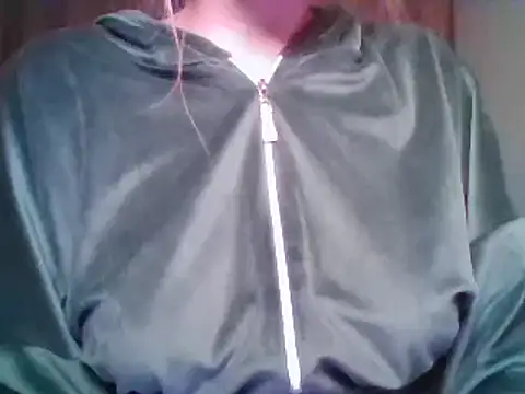 Snapshot of Evasapples chatting on 10-01-25, 09:07 Evasapples online show from 10-01-25, 09:07