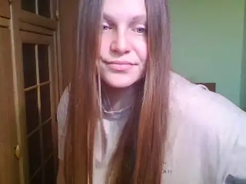 Snapshot of Evasapples chatting on 02-11-25, 08:05 Evasapples online show from 02-11-25, 08:05