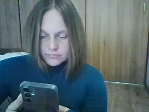 Snapshot of Evasapples chatting on 02-26-25, 08:25 Evasapples online show from 02-26-25, 08:25
