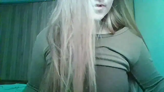 Evasapples online show from 12-19-25, 06:54