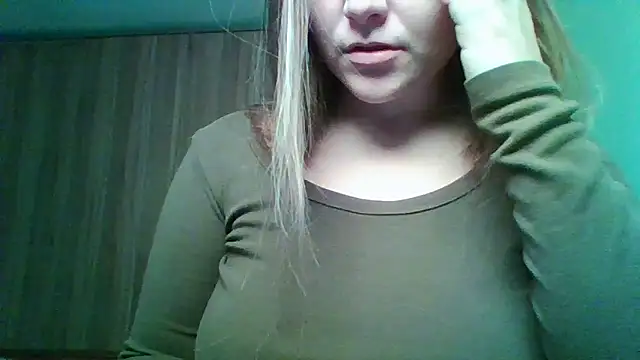 Evasapples online show from 11-21-25, 06:40